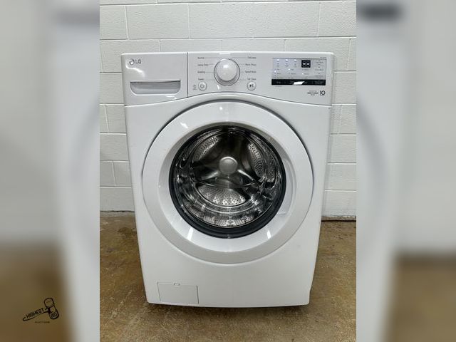 Lot 91-8401 - Scratch & Dent LG WM3400CW Washer 4.5 Cu. Ft. Stackable Front Load Washer in White with Coldwash Tec...