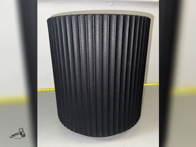 Lot 91-8668 - VERADEK DEMI 16" RESIN PLANTER BLACK WITH 2 RUBBER DRAIN PLUGS IN BOTTOM