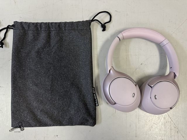 Lot 91-10184 - FIO MOTUS WIRELESS HEADPHONES