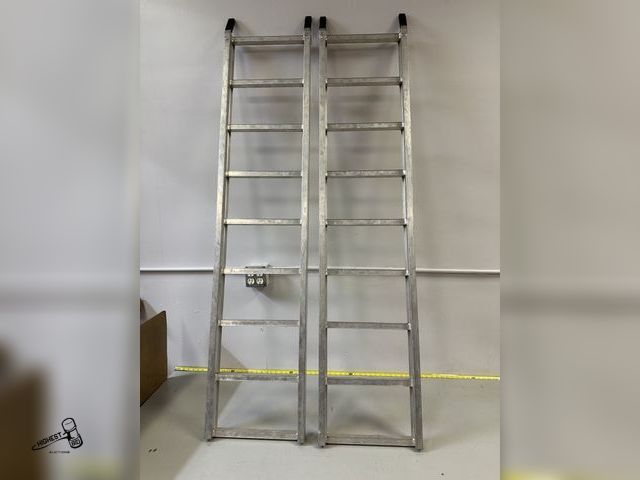 Lot 91-7349 - YUTRAX X - ALUMINUM RAMPS 5 1/2' LONG X 14 1/2" WIDE