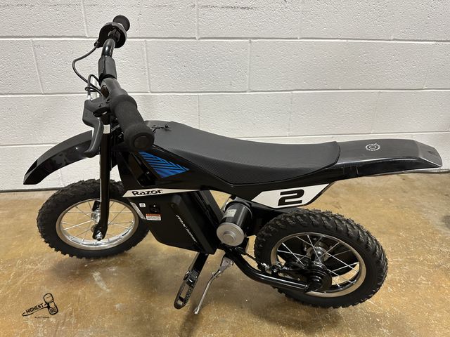 Lot 91-9770 - MSRP $259.99 LIKE NEW ASSEMBLED WITH BOX Razor Dirt Rocket MX125 Electric-Powered Dirt Bike - Black ...
