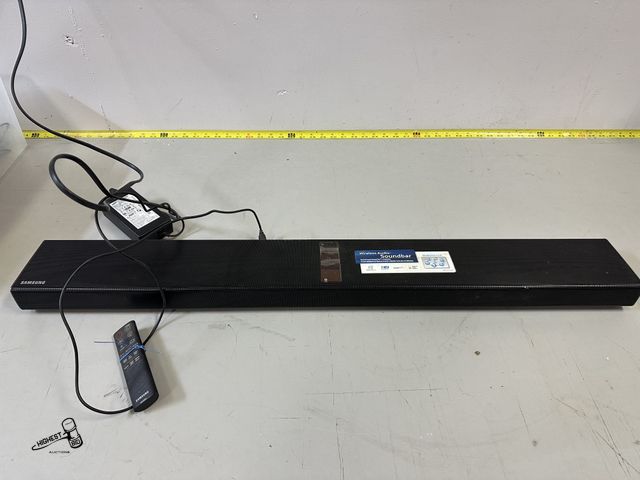 Lot 91-7961 - SAMSUNG WIRELESS AUDIO-SOUNDBAR WITH REMOTE