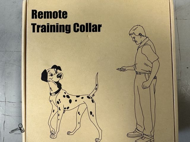 Lot 91-8104 - REMOTE TRAINING COLLAR FOR DOGS