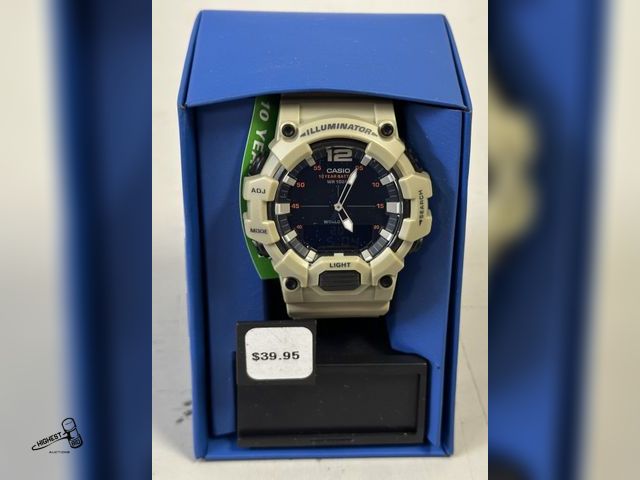 Lot 91-9628 - NEW MILITARY CASIO WATCH