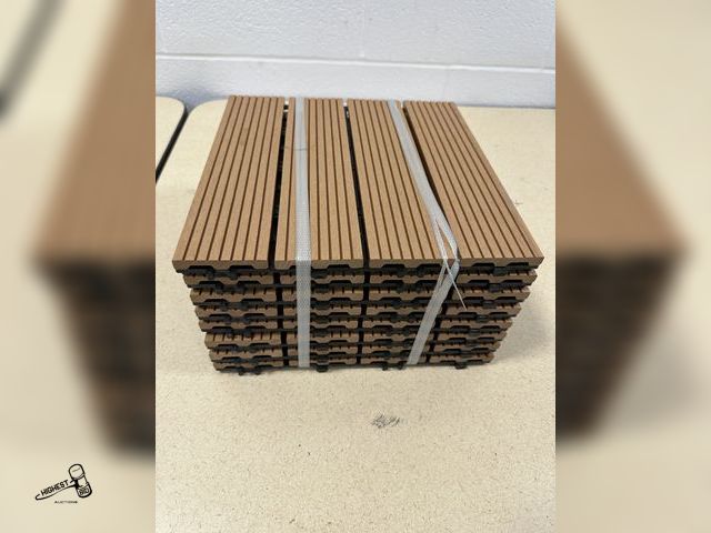 Lot 91-7137 - 8 COMPOSITE DECK TILES - INNOCATIVE BASE FRAME DESIGNED FOR OPTIMAL DRAINAGE - STURDY CONSTRUCTION W...