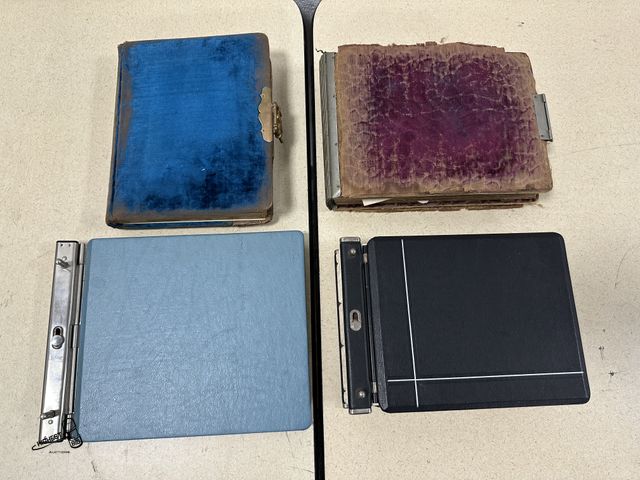 Lot 91-10345 - 2 ANTIQUE PHOTO ALBUMS &amp; 2 ACCOUNTING BOOKS FROM THE 50'S WITH SEVERAL NAMES AND PROPERTY ADDRES...