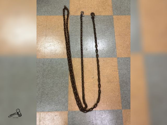 Lot 91-10271 - 18 FOOT HEAVY DUTY LOG CHAIN WITH HOOKS