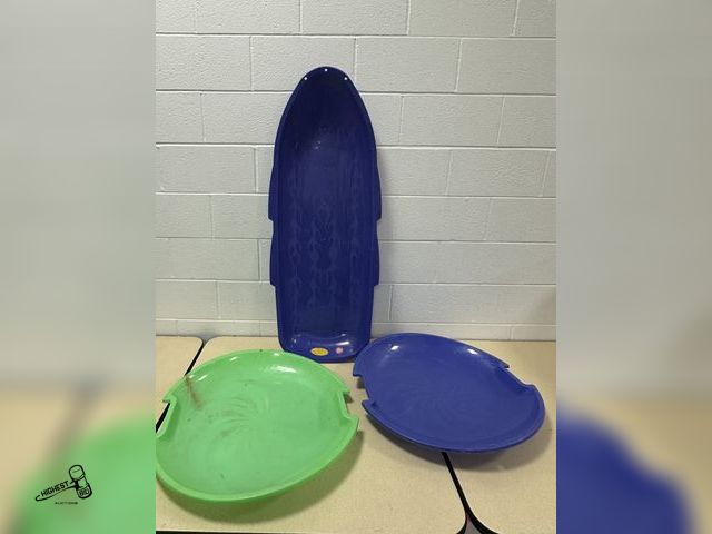Lot 91-7535 - 3 PLASTIC SNO SLEDS