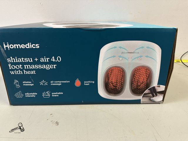 Lot 91-7365 - New HOMEDICS SHIATSU + AIR 4.0 FOOT MASSAGER WITH HEAT