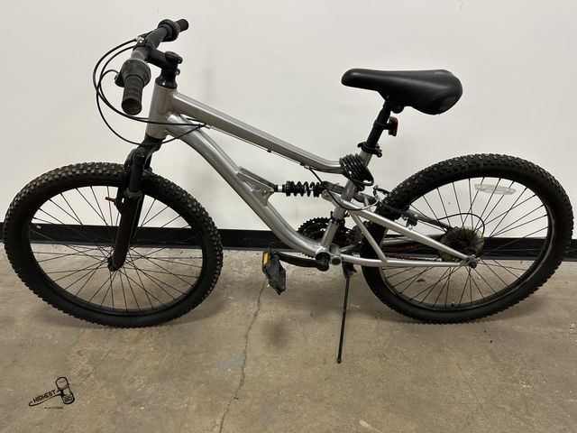 Lot 91-7912 - MENS 24" 21 SPEED BIKE
