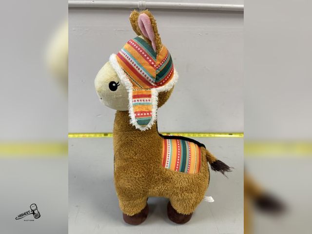 Lot 91-8447 - PET TOY