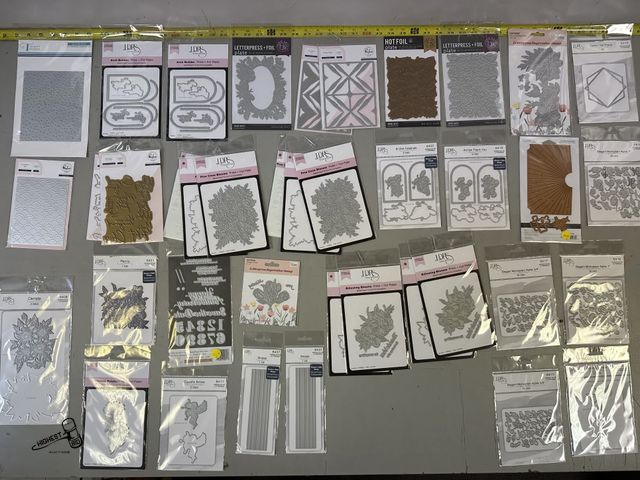 Lot 91-8317 - New 39 ASSORTED HOT FOIL PRESS &amp; FOIL PLATES - LDRS CREATIVE - TRINITY STAMPS - PINK FRESH STUDI...