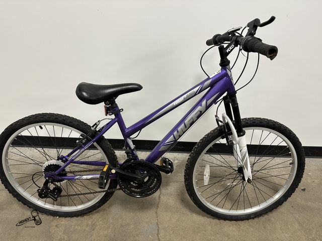 Lot 91-7917 - HUFFY HIGHLAND 24" 21 SPEED BIKE WITH FRONT SUSPENSION