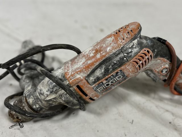 Lot 91-7702 - RIGID 1/2" REVERSIBLE DRILL WITH HANDLE