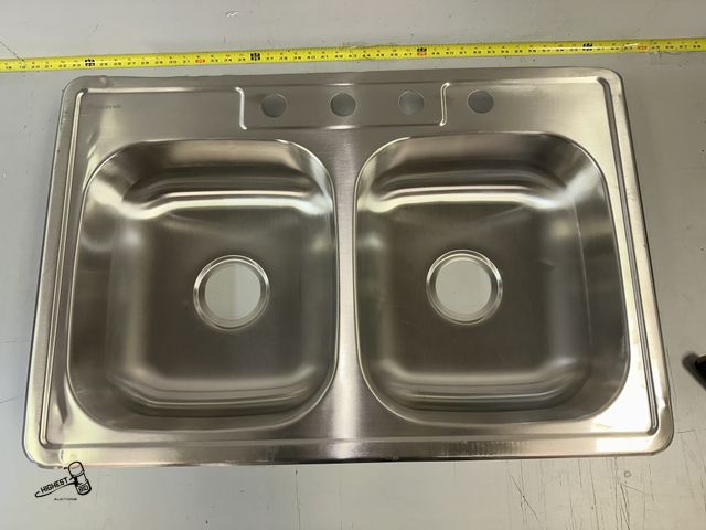 Lot 91-8795 - GLACIER BAY DOUBLE 33 in. Drop-In 50/50 Double Bowl 20 Gauge Stainless Steel Kitchen Sink 22" X 33"