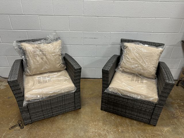 Lot 91-10283 - New 2 Piece Wicker Patio Furniture, Outdoor Patio Furniture Conversation Set with Cushions for Patio...