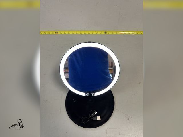 Lot 91-5651 - GLO TECH FOLDABLE TRAVEL LED MIRROR - TOUCH DIMMING AND ON/OFF SWUTCH - 3 LIGHT SETTINGS - MAGNETIC ...