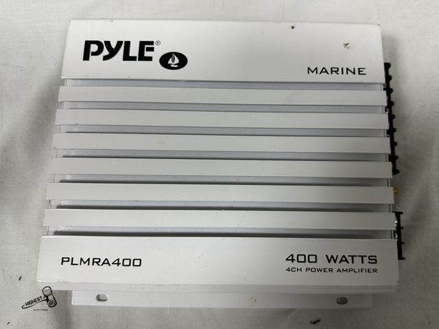 Lot 91-7585 - PYLE MARINE AMP 400 WATTS PLMRA400