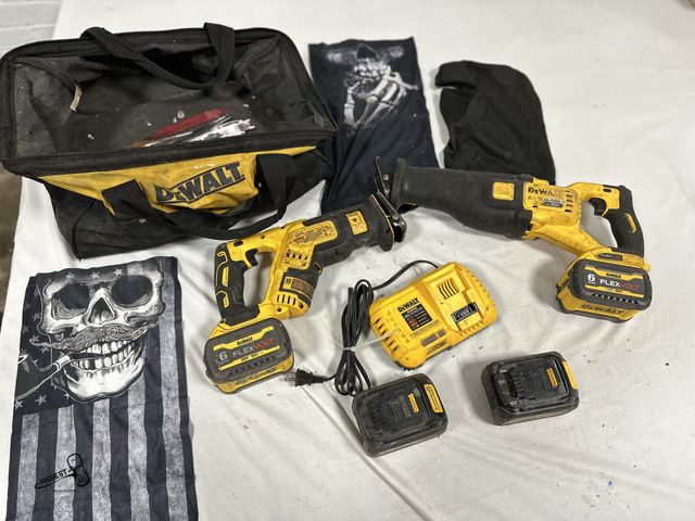 Lot 91-7697 - 8 PIECE 60 FLEX VOLT DEWALT SET BAG INCLUDES 4 BATTERYS - CHARGER - DCS389 VARIABLE SPEED RECIPROCAT...