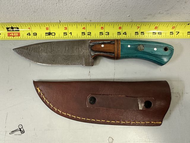 Lot 91-8993 - 8 1/2" DAMASCUS KNIVE WITH LEATHER CASE