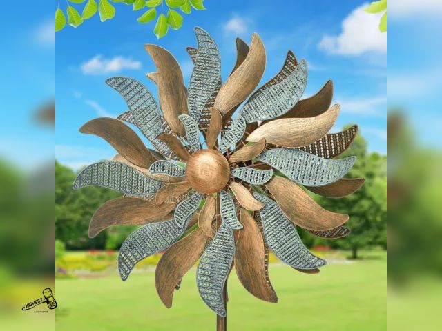 Lot 91-9552 - Metal Flower Wind Spinner NEW IN BOX100% Steel Construction
Brushed Copper and Verdigris Outdoor Fin...
