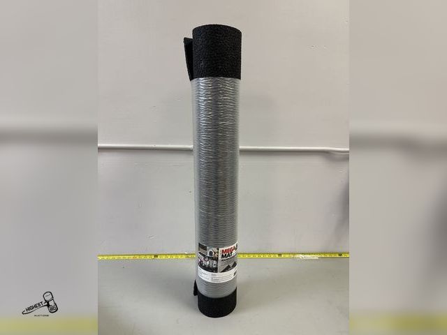 Lot 91-9359 - ALL PURPOSE HEAVY DUTY MEGA MAT 36" X 48" X 1/2" THICK - RECYCLED SAVES 2 TIRES FROM LANDFILL