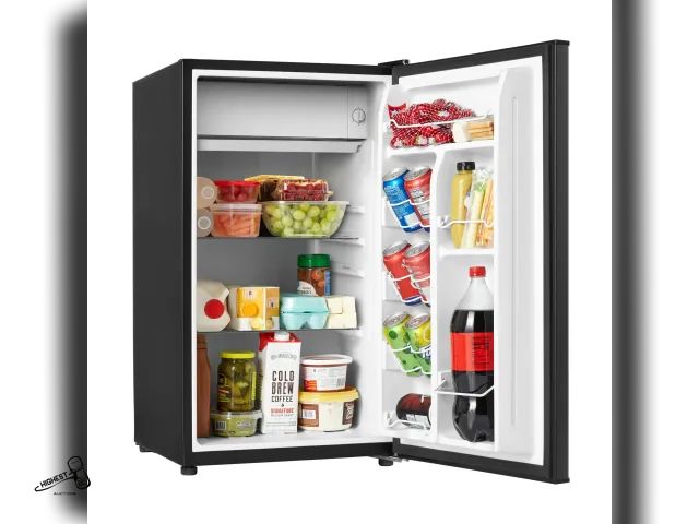 Lot 91-9390 - GALANZ GLR33MBKE23 Mini Refrigerator/Freezer MSRP $ 189.99 Galanz 3.3 Cu Ft Compact Refrigerator, Bl...