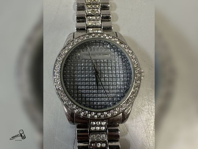 Lot 91-7825 - MENS WATCH