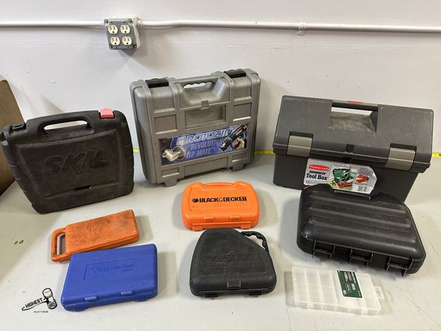 Lot 91-8239 - 9 PLASTIC TOOL STORAGE BINS