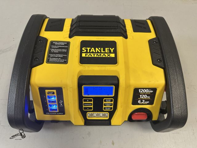 Lot 91-10242 - MSRP $90 Stanley Fatmax Professional Power Station With 120 PSI Air Compressor
