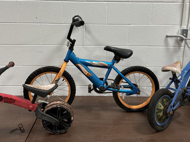 Lot 91-6584 - 3 KIDS BICYCLES - NEEDS WORK