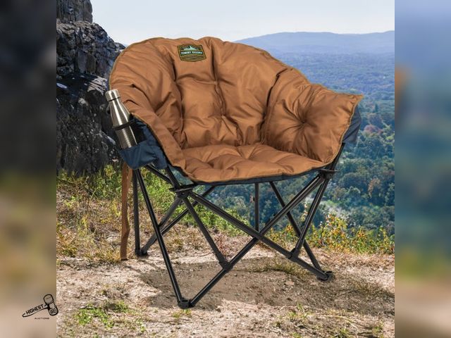 Lot 91-8906 - New MSRP$99.99 Tommy Bahama Destination Relaxation XL Jumbo Padded Club Chair - Overly Padded Jumbo ...