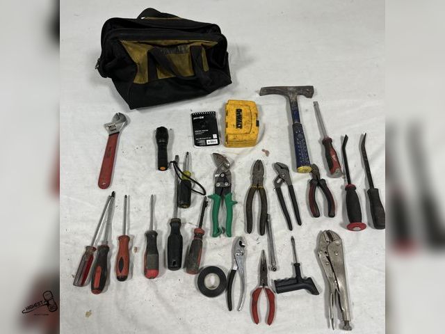 Lot 91-7720 - DEWALT BAG FULL OF MISC TOOLS