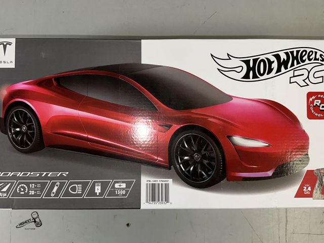 Lot 91-8409 - HOT WHEELS RC TESLA ROADSTER