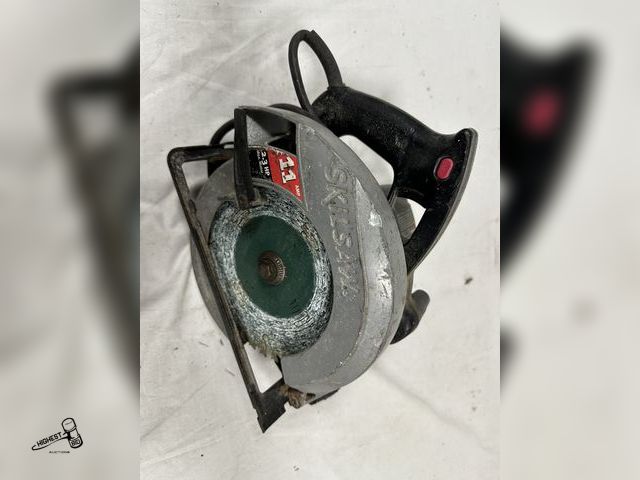 Lot 91-7616 - SKILSAW 7 1/4" CIRCULAR SAW