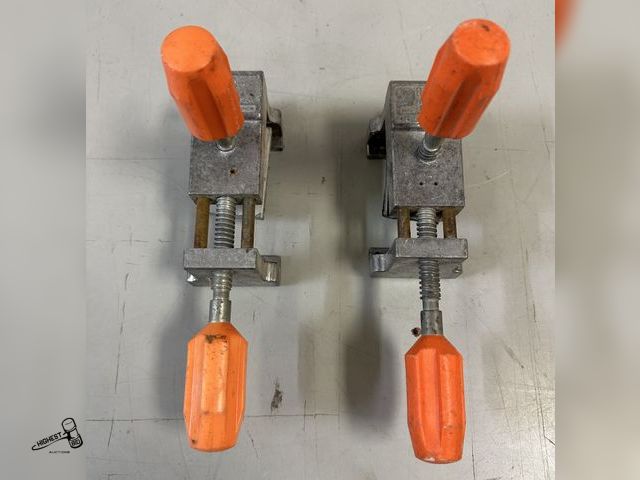Lot 91-8577 - PONY # 8510 CABINET CLAMPS