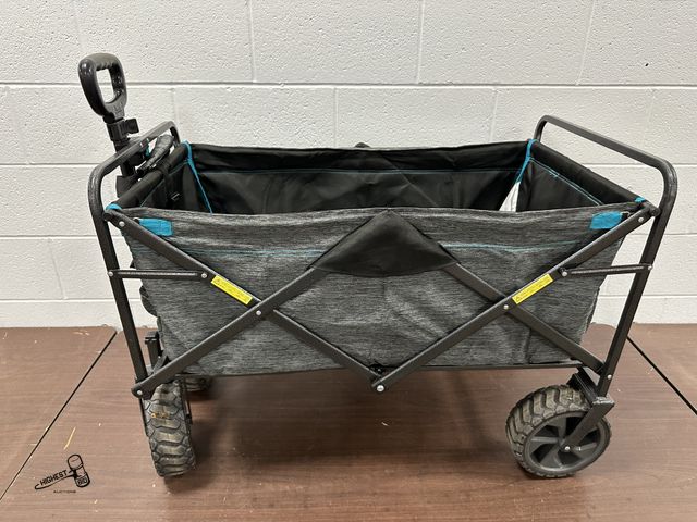 Lot 91-6479 - MAC SPORTS XL FOLDING WAGON - EASY FOLD, STEEL FRAME - BACK UNZIPS FOR LONGER CARGO - INSIDE ZIPPER ...