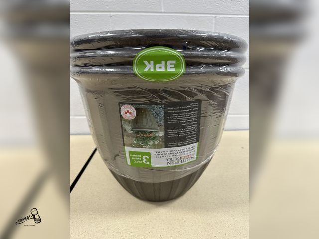 Lot 91-6489 - HUDSON 14.5" RESIN PLANTER 3 PACK - DURABLE, LIGHTWEIGHT RESIN CINSTRUCTION - WEATHER RESISTANT - 14...