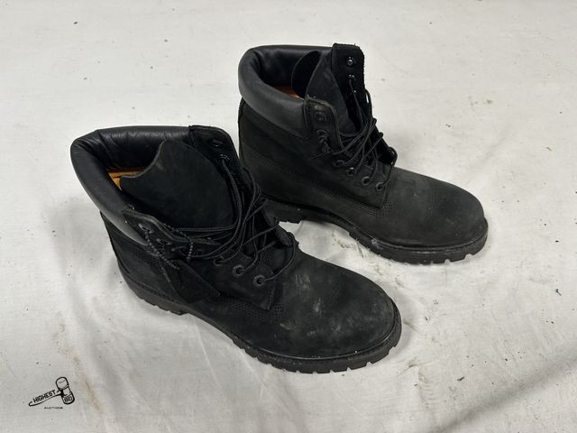 Lot 91-7656 - MEN'S TIMBERLAND BLACK LEATHER BOOTS SIZE 9M