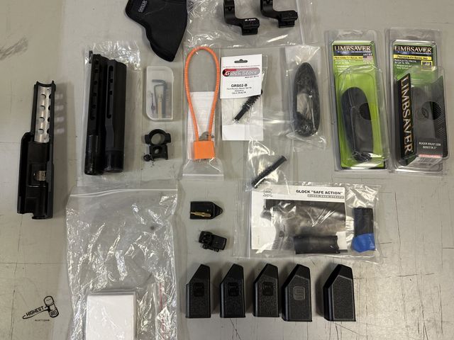 Lot 91-9651 - FIREARM ACCESSORIES