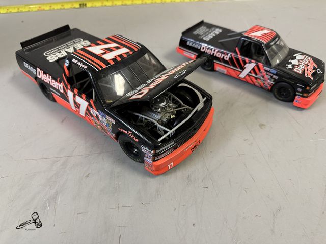 Lot 91-8086 - NASCAR SEARS DIEHARD TRUCKS