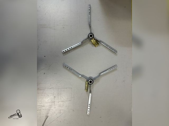 Lot 91-6945 - 2 DIAL 3/4" SPIDER BEARINGS WITH 9" ARMS