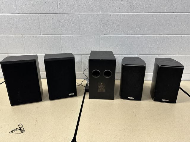 Lot 91-10354 - BOSE &amp; POLK AUDIO STUDIO SPEAKERS WITH POWERED SUBWOOFER