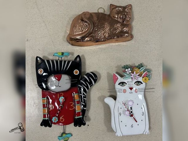 Lot 91-10313 - CAT COLLECTION: 2 CAT CLOCKS 1 CAT 3D METAL CAT PICTURE