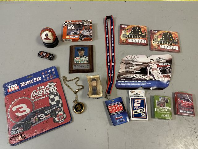 Lot 91-8091 - NASCAR COLLECTIBLES - DALE EARNHARDT POCKET WATCH