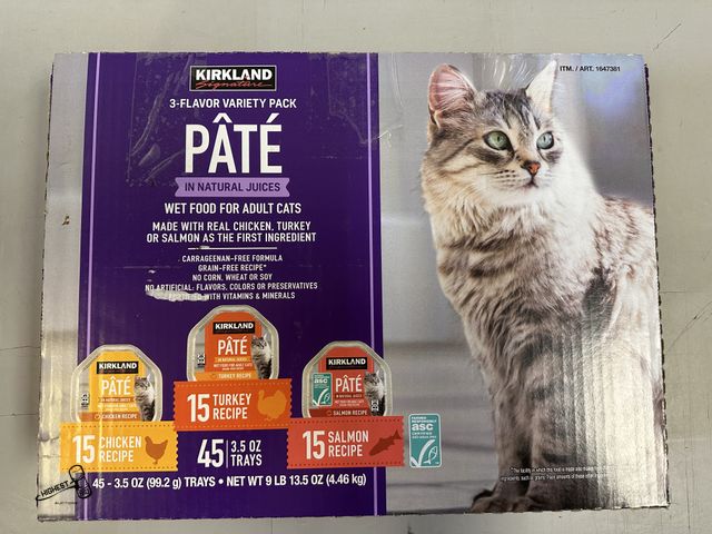 Lot 91-8603 - KIRKLAND SIGNATURES 3 FLAVOR VARIETY PACK PATE IN NATURAL JUICES WET FOOD FOR ADULT CATS - 45 3.5OZ ...