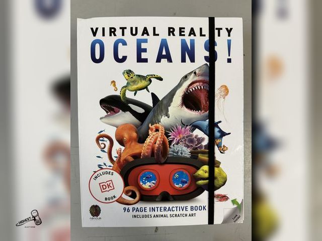 Lot 91-8620 - VIRTUAL REALITY OCEANS 96 PAGE INTERACTIVE BOOK INCLUDES ANIMAL SCRATCH ART