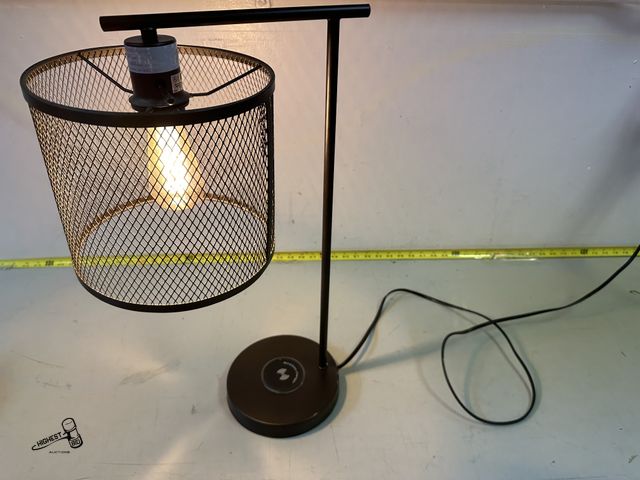 Lot 91-10185 - TABLE LAMP WITH WIRELESS PHONE CHARGER WITH USB PLUG IN