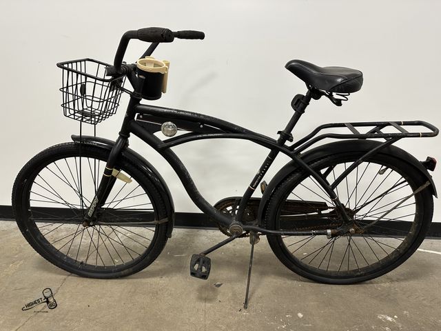 Lot 91-7908 - HFFY PERFECT FRAME 26" BEACH CRUISER