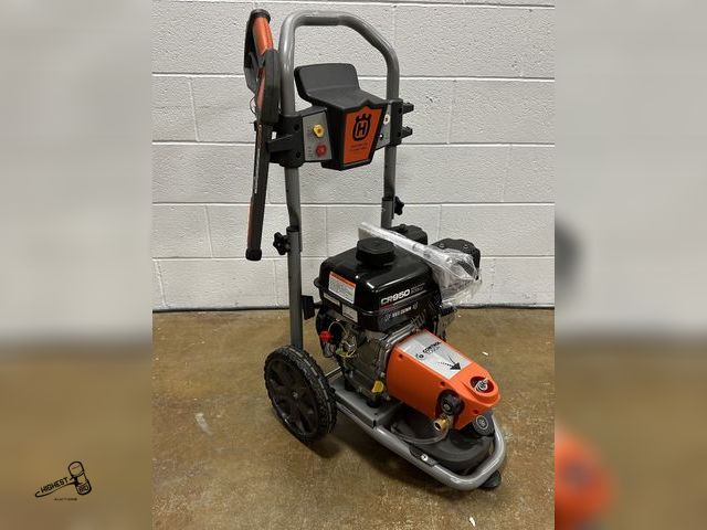 Lot 91-10506 - HUSQVARNA 3200 MAX PSI 2.5 MAX GPM PRESSURE WASHER - ENGINE STARTS - NO HOSE OR PRESSURE FROM PUMP -...